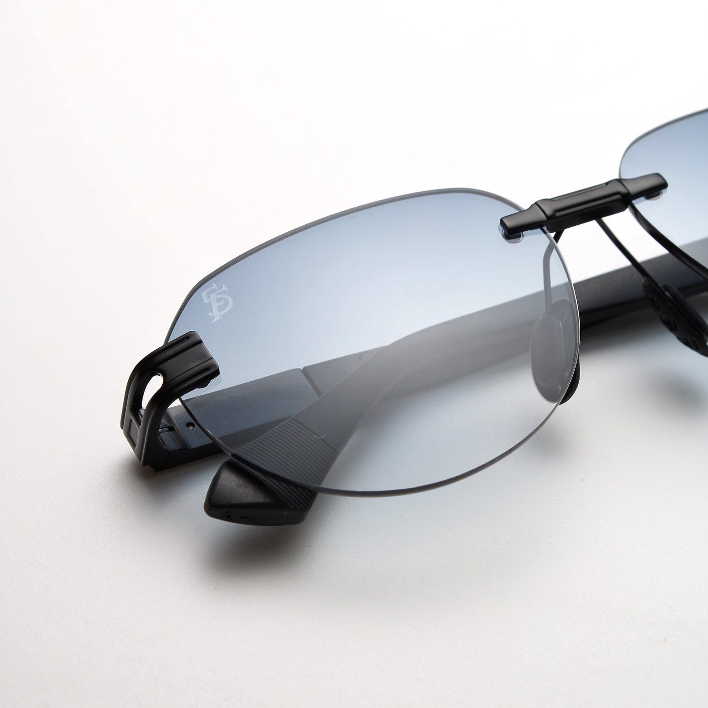 VOMAD SUNGLASSES