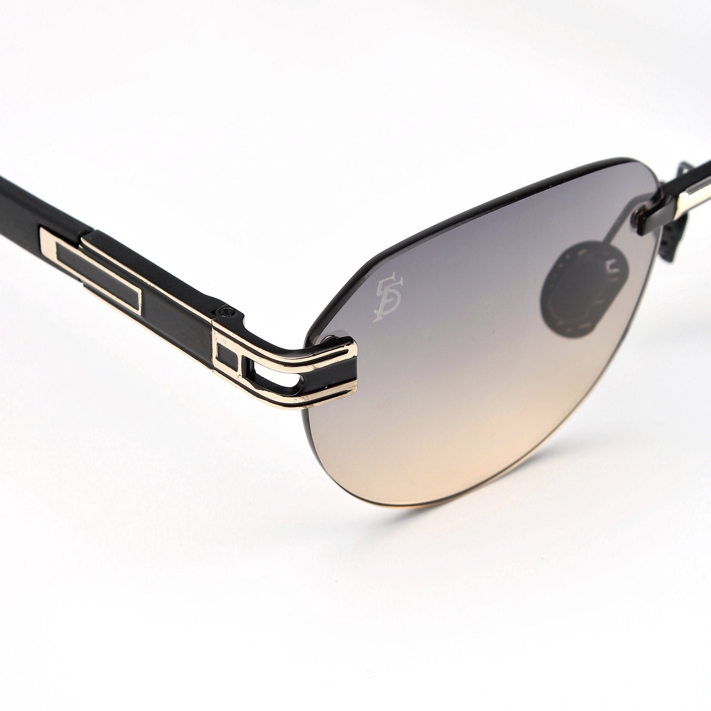 VOMAD SUNGLASSES