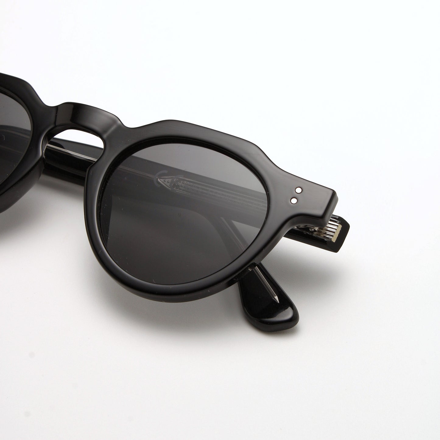 VELUN SUNGLASSES