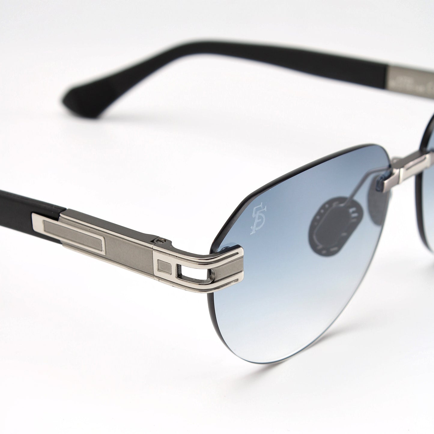 VOMAD SUNGLASSES
