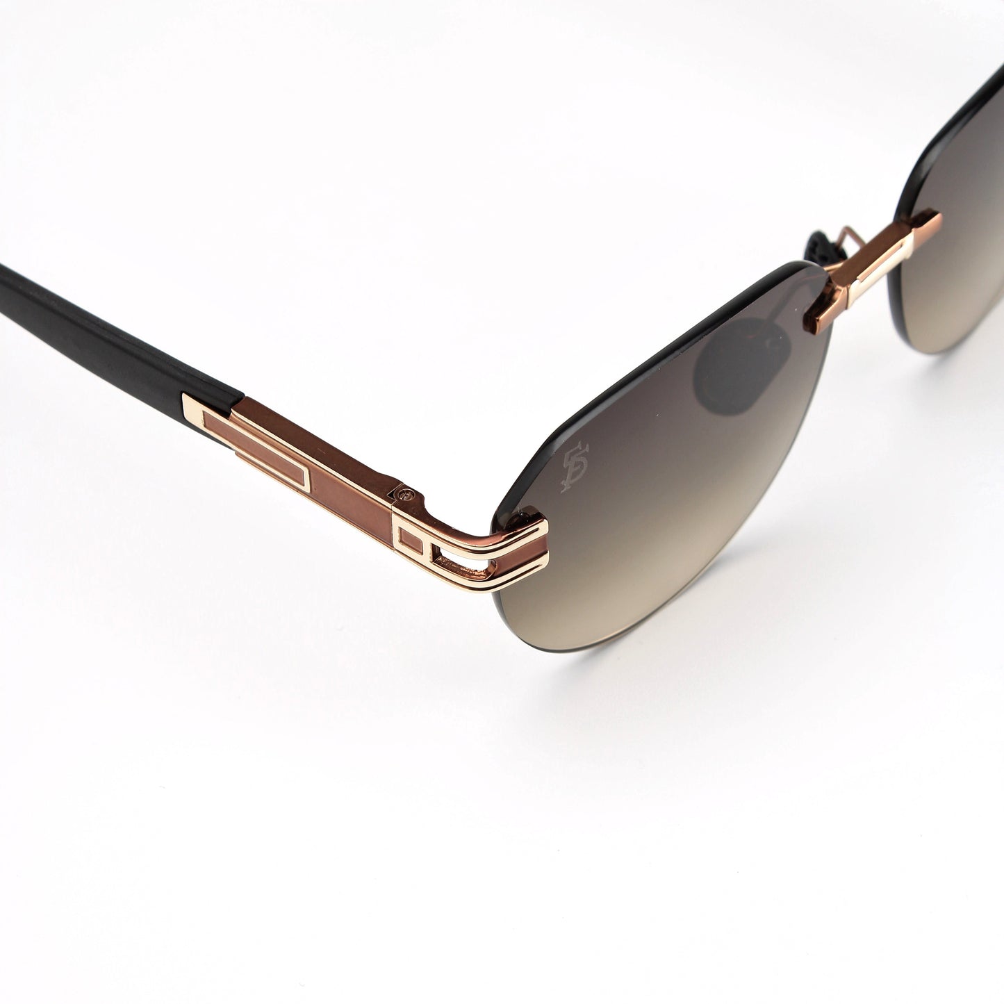 VOMAD SUNGLASSES