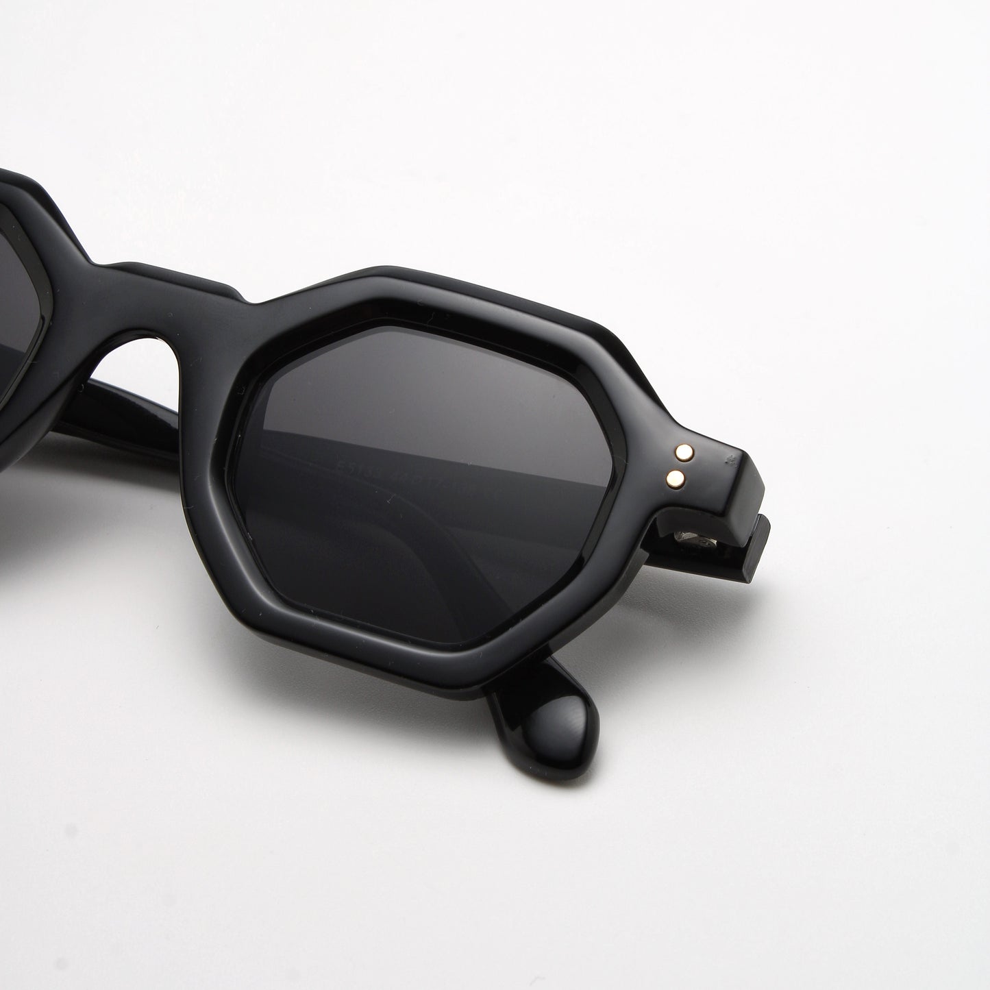 KALVO SUNGLASSES