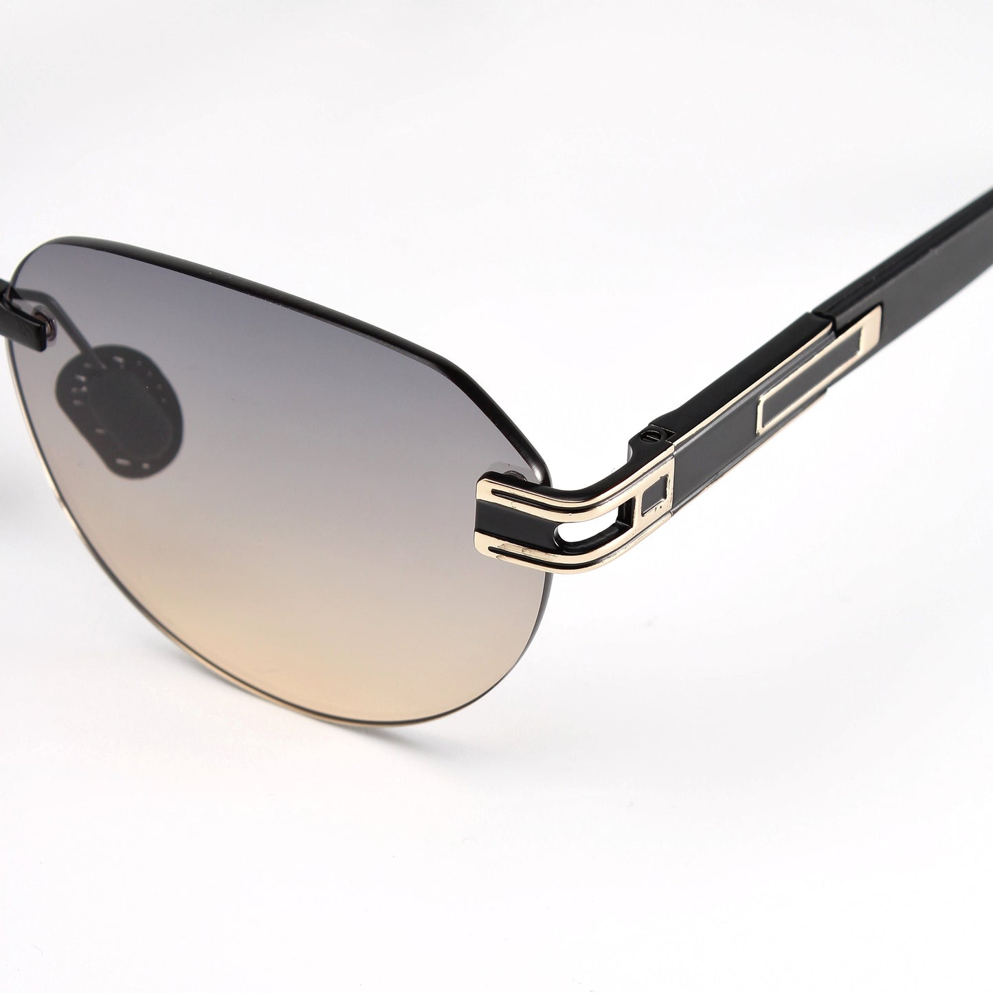 VOMAD SUNGLASSES