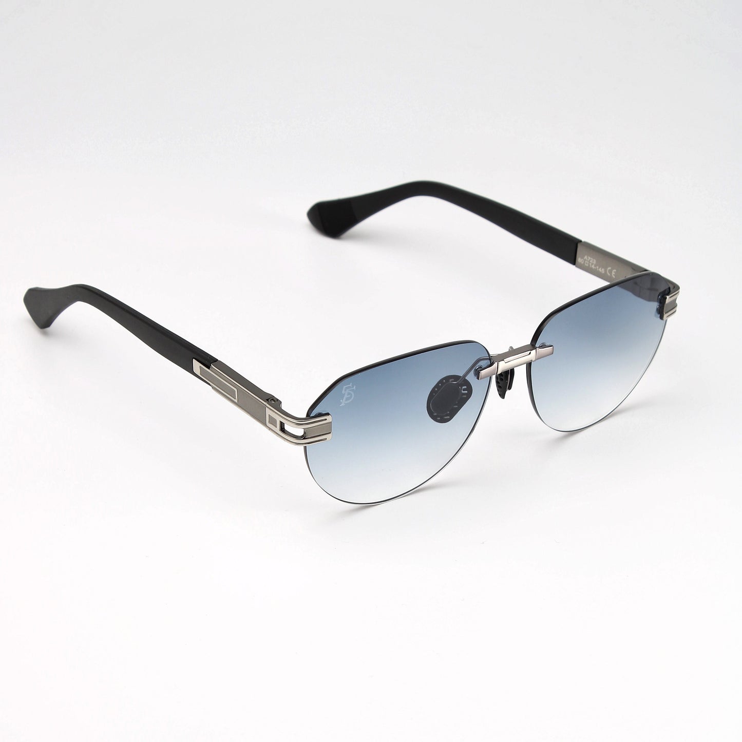 VOMAD SUNGLASSES