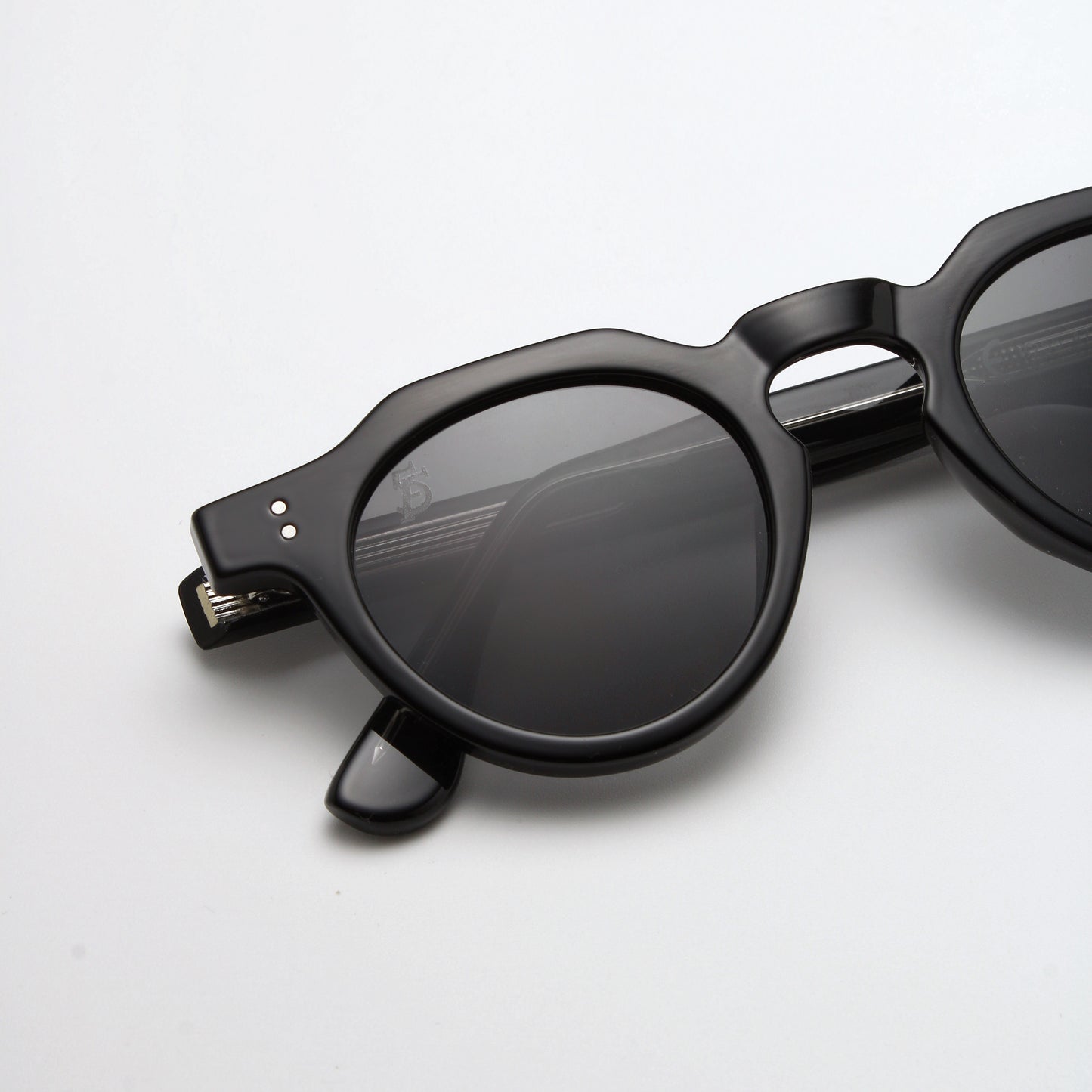 VELUN SUNGLASSES