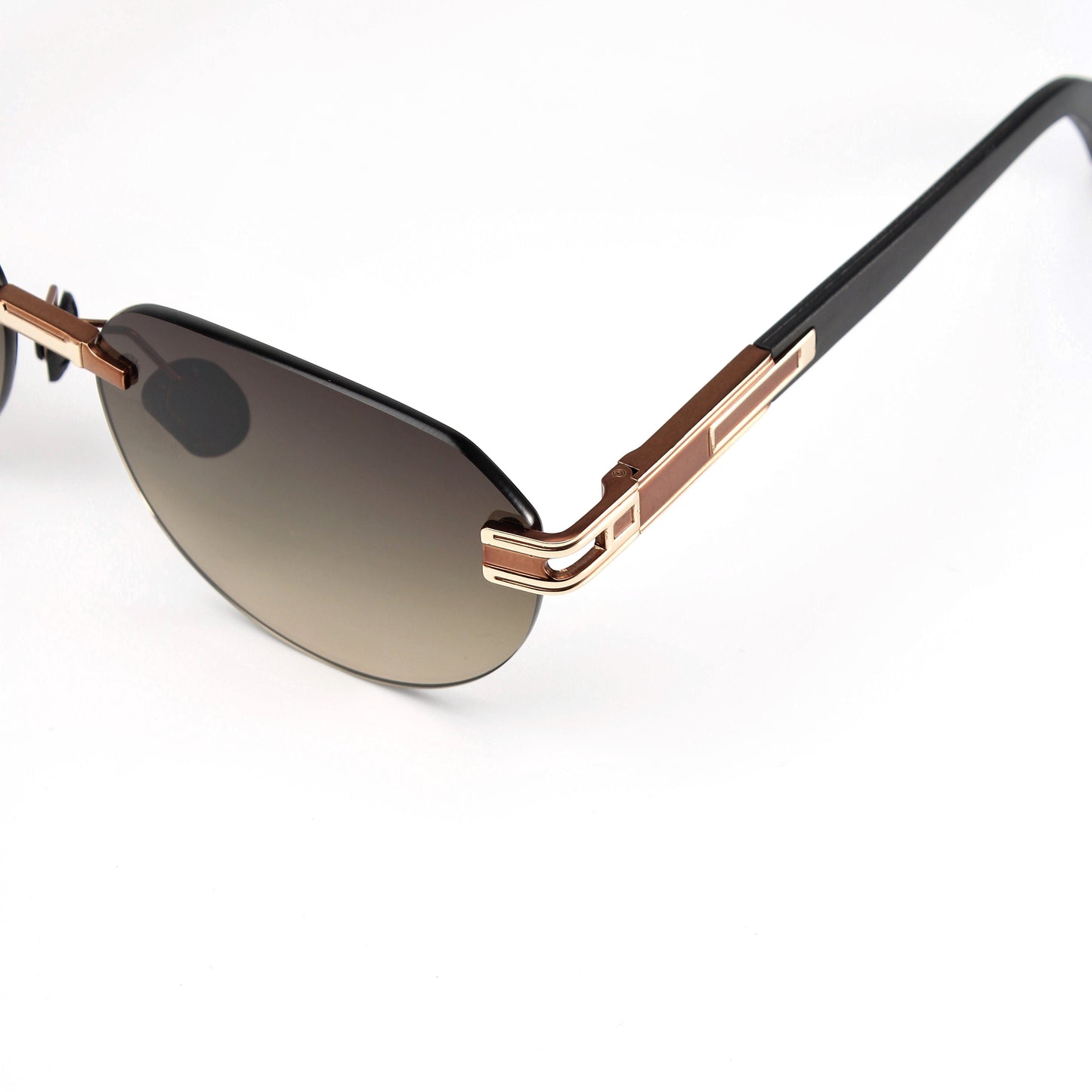 VOMAD SUNGLASSES